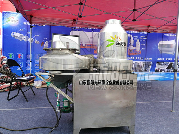 油煙凈化器該如何匹配合適的風(fēng)機(jī)呢？